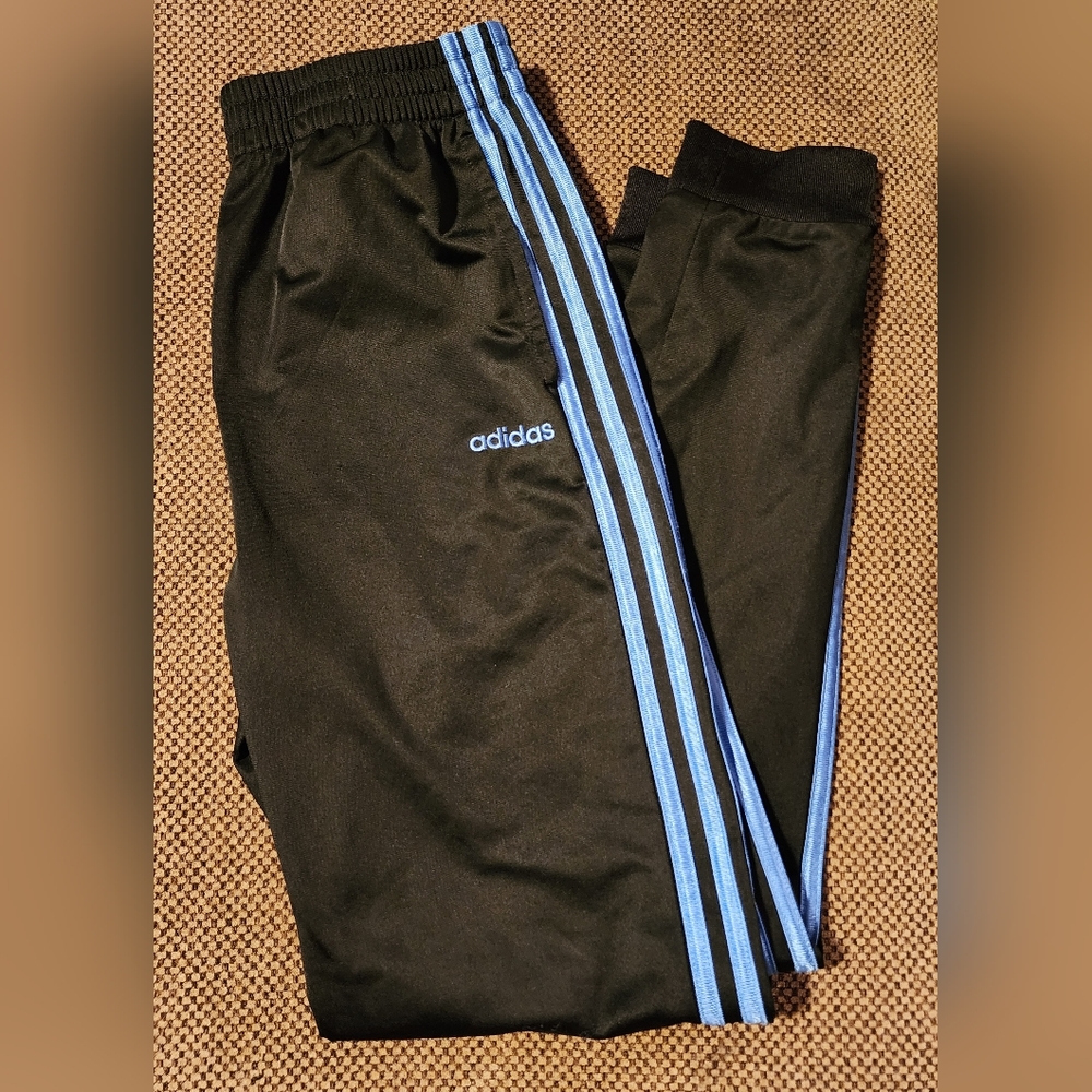 Boys Adidas joggers XL 18/20